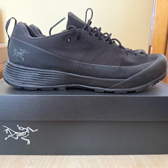 Arc'teryx Other - Arc'teryx Konseal FL Men's Athletic Shoes - Black